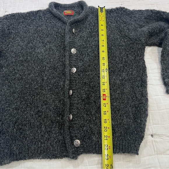 ALPS beautiful button down top - Picture 5 of 7